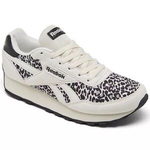Reebok Women's Rewind - size 7